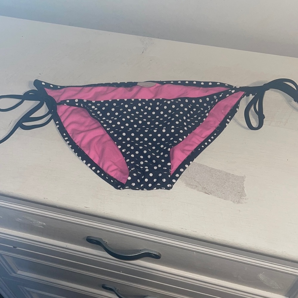 pink, black, white polkadots swim bottoms size L never warn
